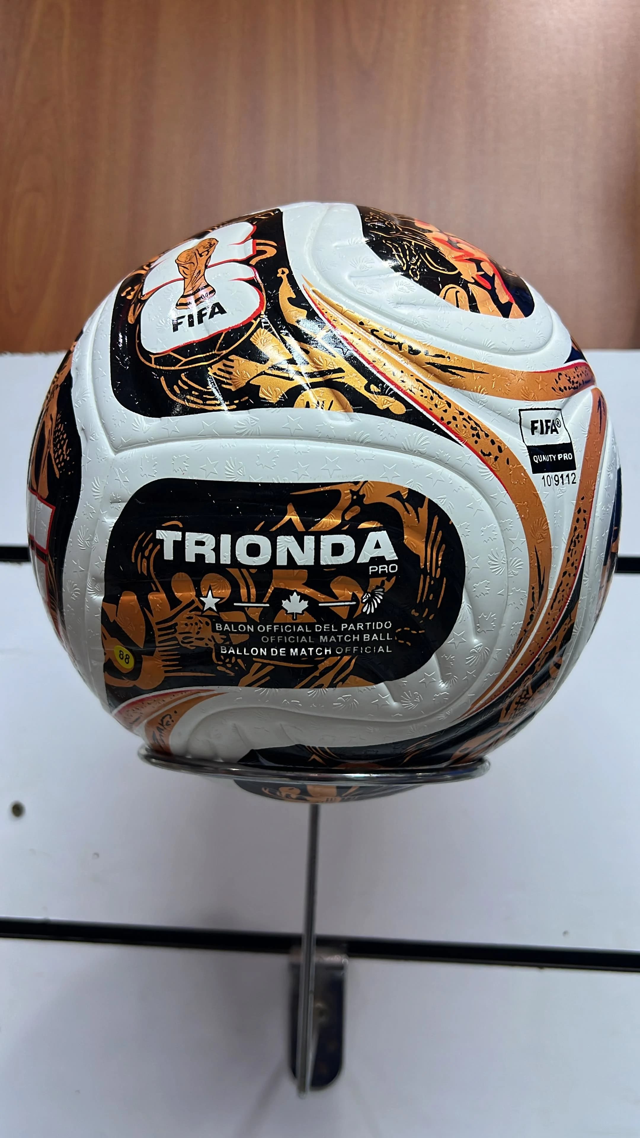 Adidas Trionda 2026 FIFA World Cup  view 2